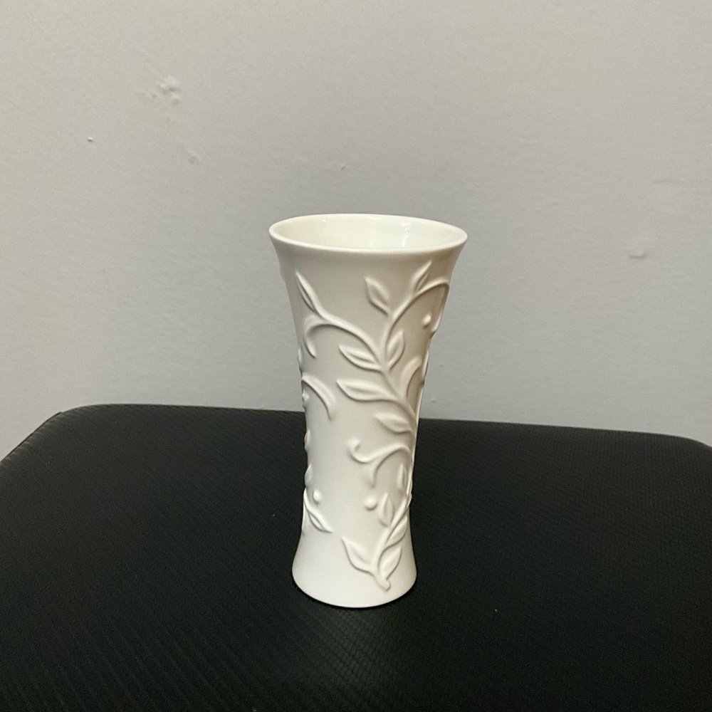 Little vase LENOX, 5.25 in